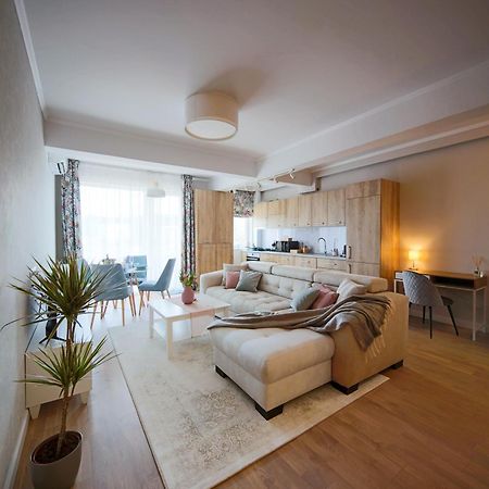 Stylish Condo - Parking And Balcony Cluj-Napoca Exterior photo