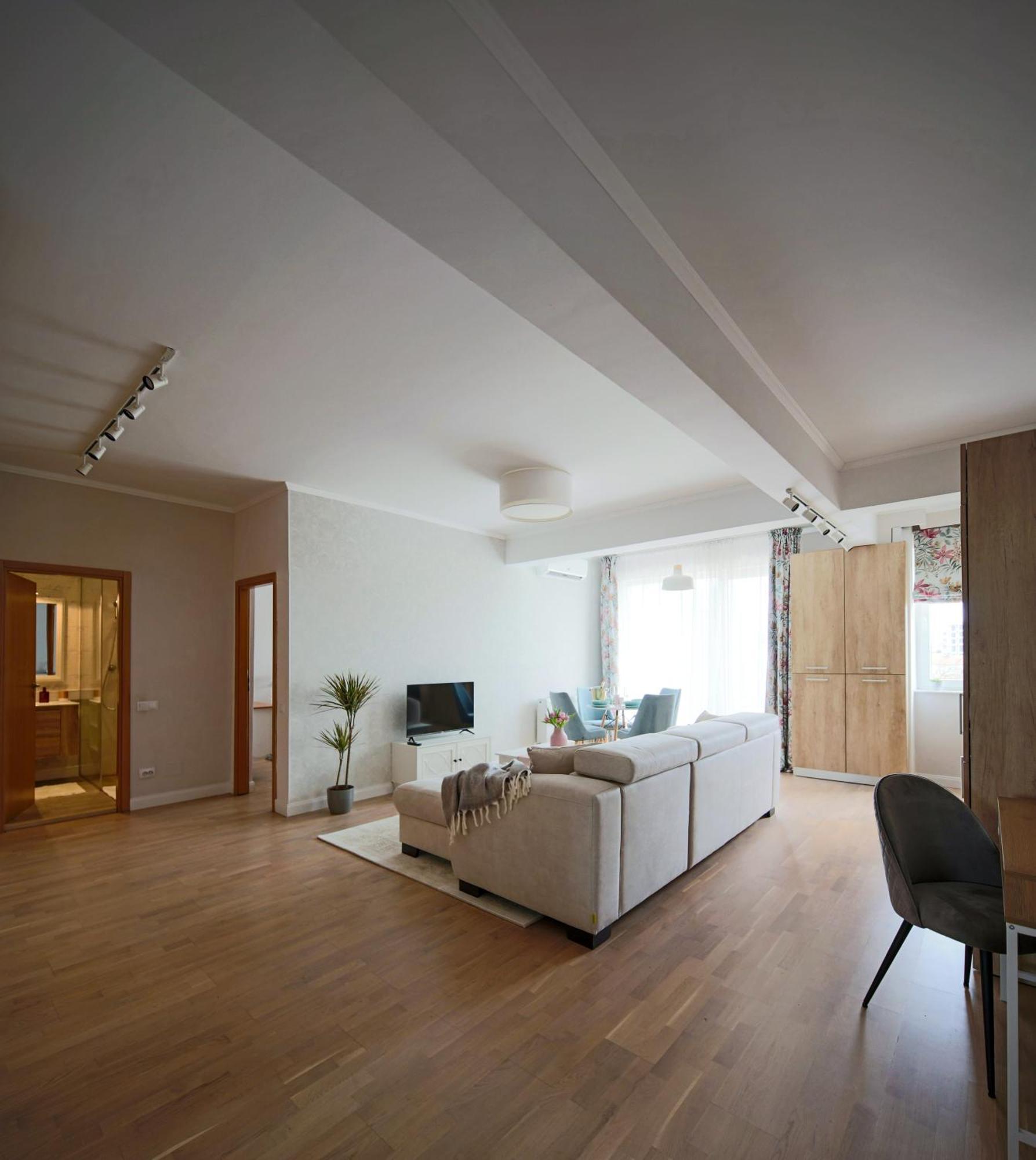 Stylish Condo - Parking And Balcony Cluj-Napoca Exterior photo