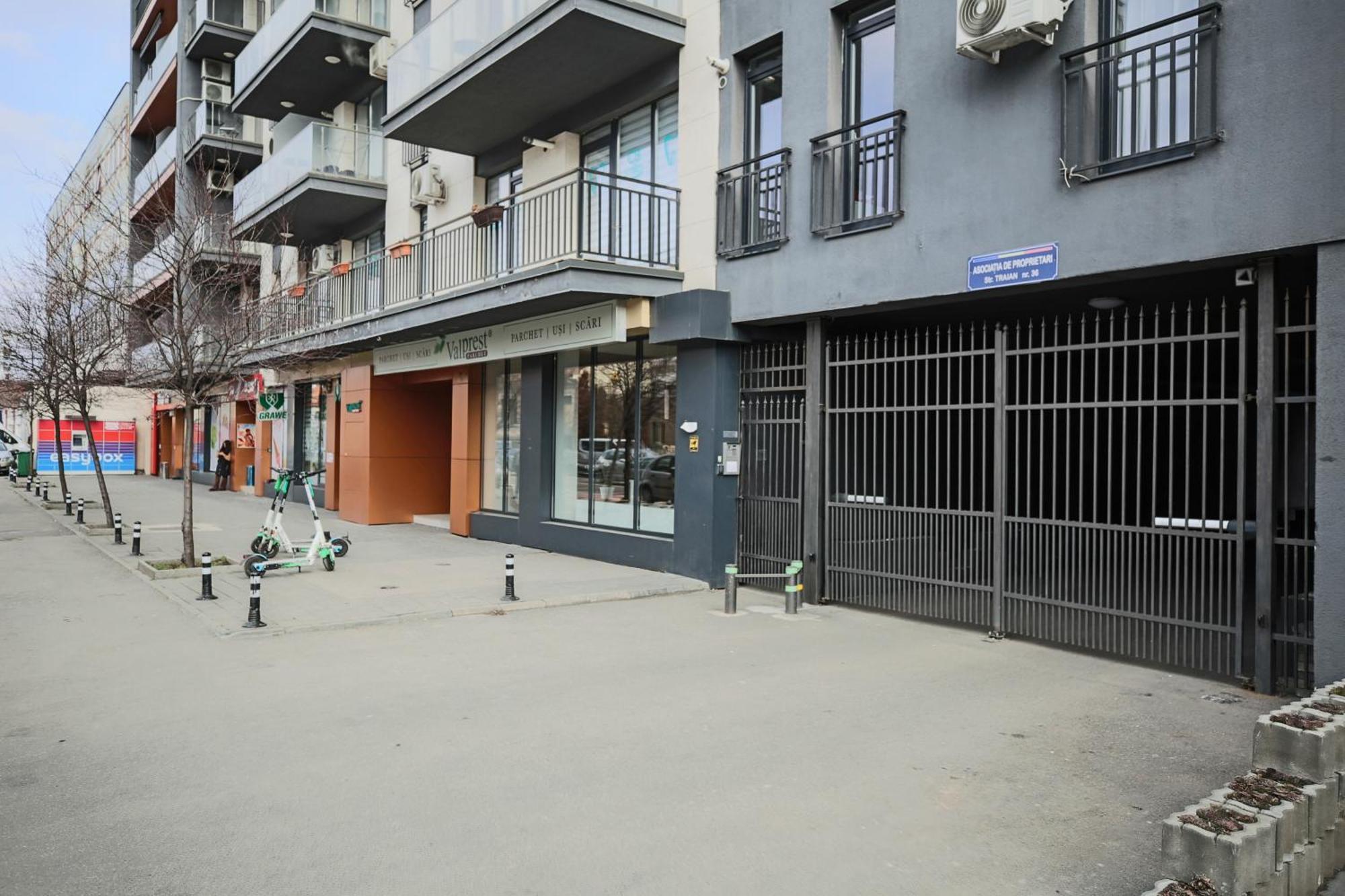 Stylish Condo - Parking And Balcony Cluj-Napoca Exterior photo